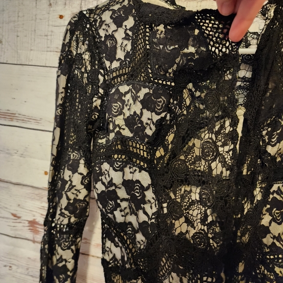 Anthropologie...MOTH..Black & Cream Lace and Crochet Open Jacket..size S… - Picture 3 of 8